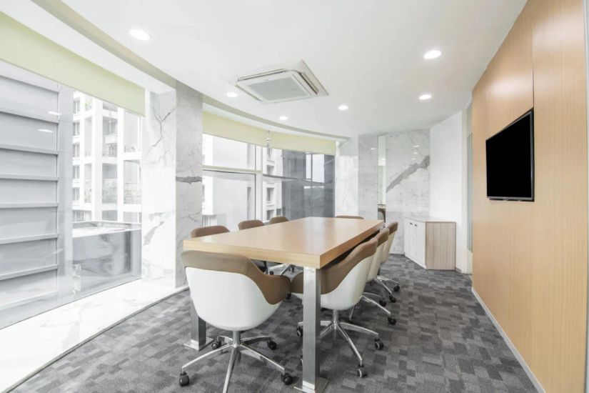 Regus International Trade Tower
